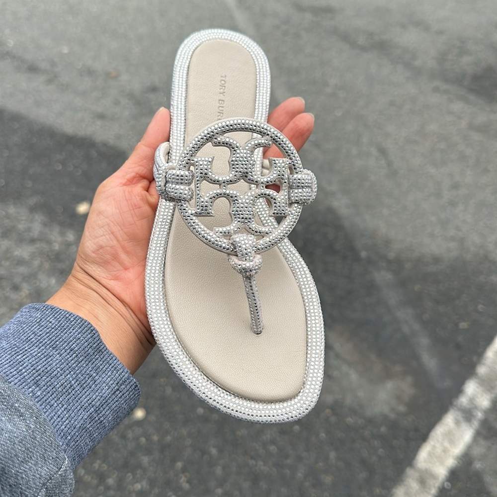 Miller knotted pave emebllished crystal/suede - Picture 4 of 5